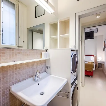 Mini-loft Just Steps From The Duomo Of 모데나